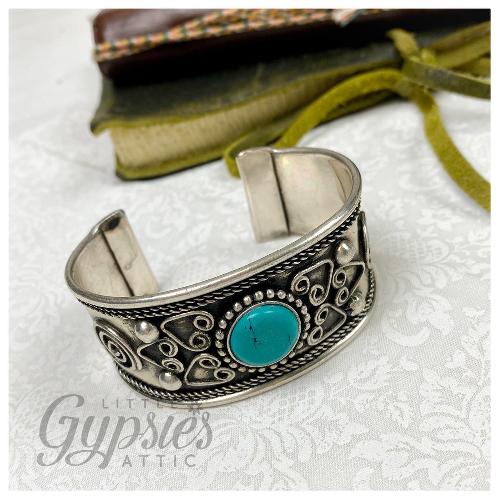 Turquoise Statement Ring and Bracelet Combo - Picture 3 of 12